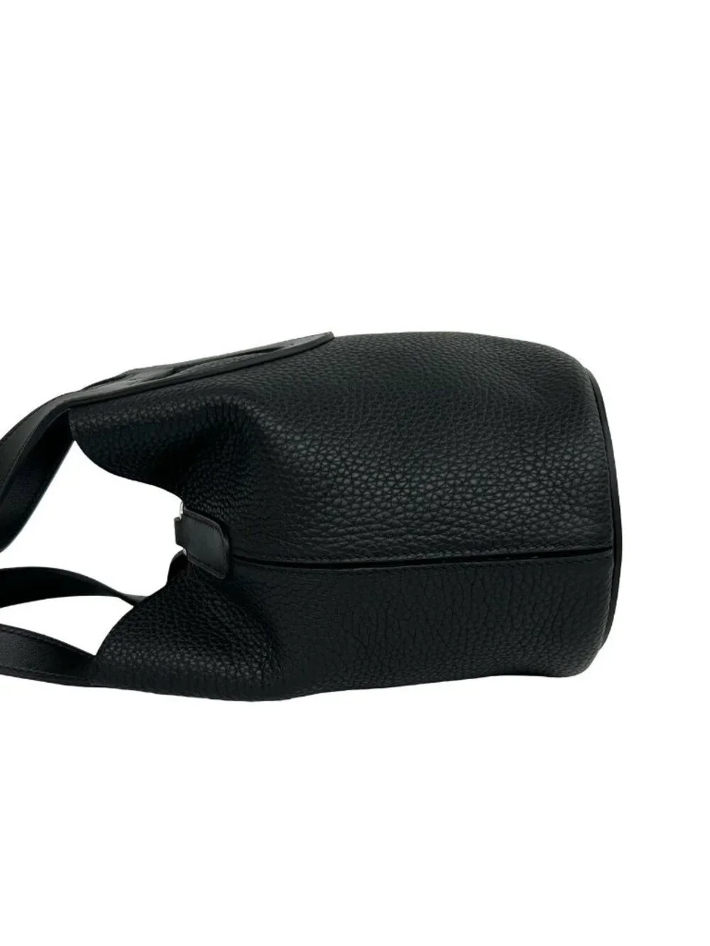 Hermes in the Loop 18 Taurillon Clemence Veau Handbag Black